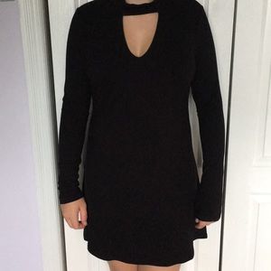 AÉROPOSTALE neckline cut-out dress